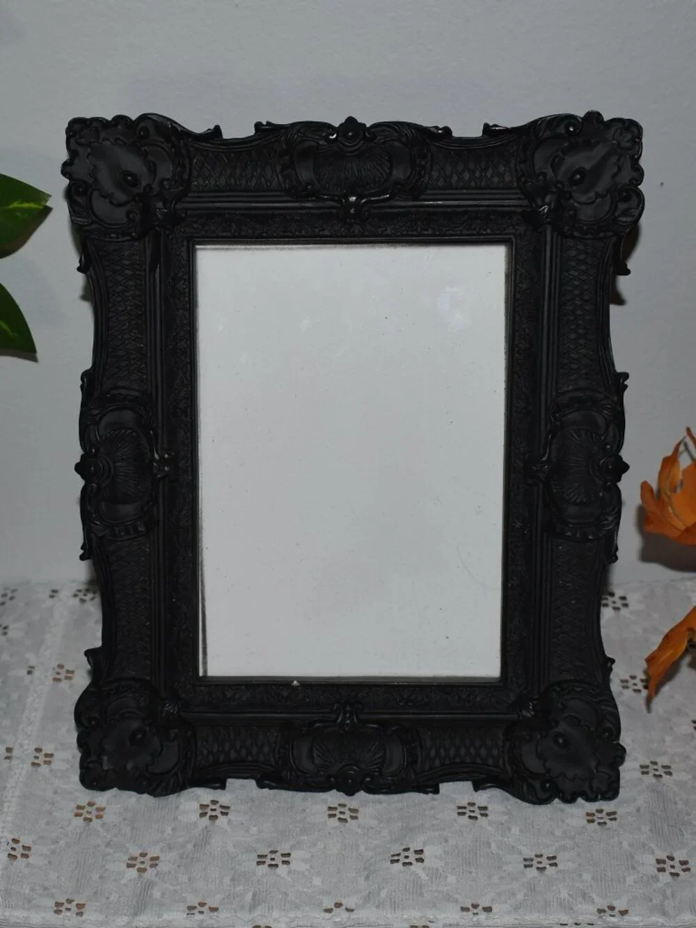 Black Ornate Gothic Glam Resin Picture Frame Halloween Decor